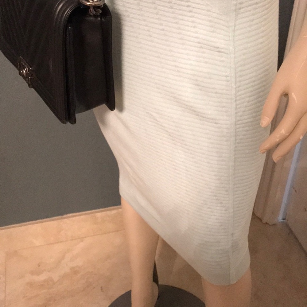 Dress - Picture 3 of 5